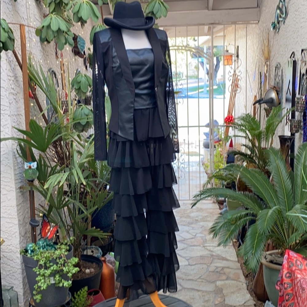 🖤⭐️HP 11/16⭐️🖤NASTY GAL STRAPLESS JUMPSUIT⭐️🖤 - Picture 4 of 6